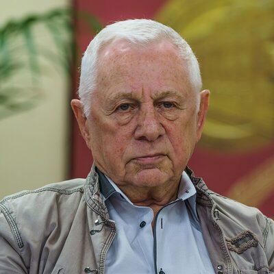 Эдуард Тополь