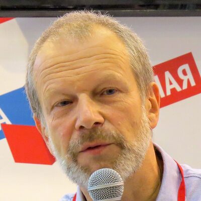 Дмитрий Петров